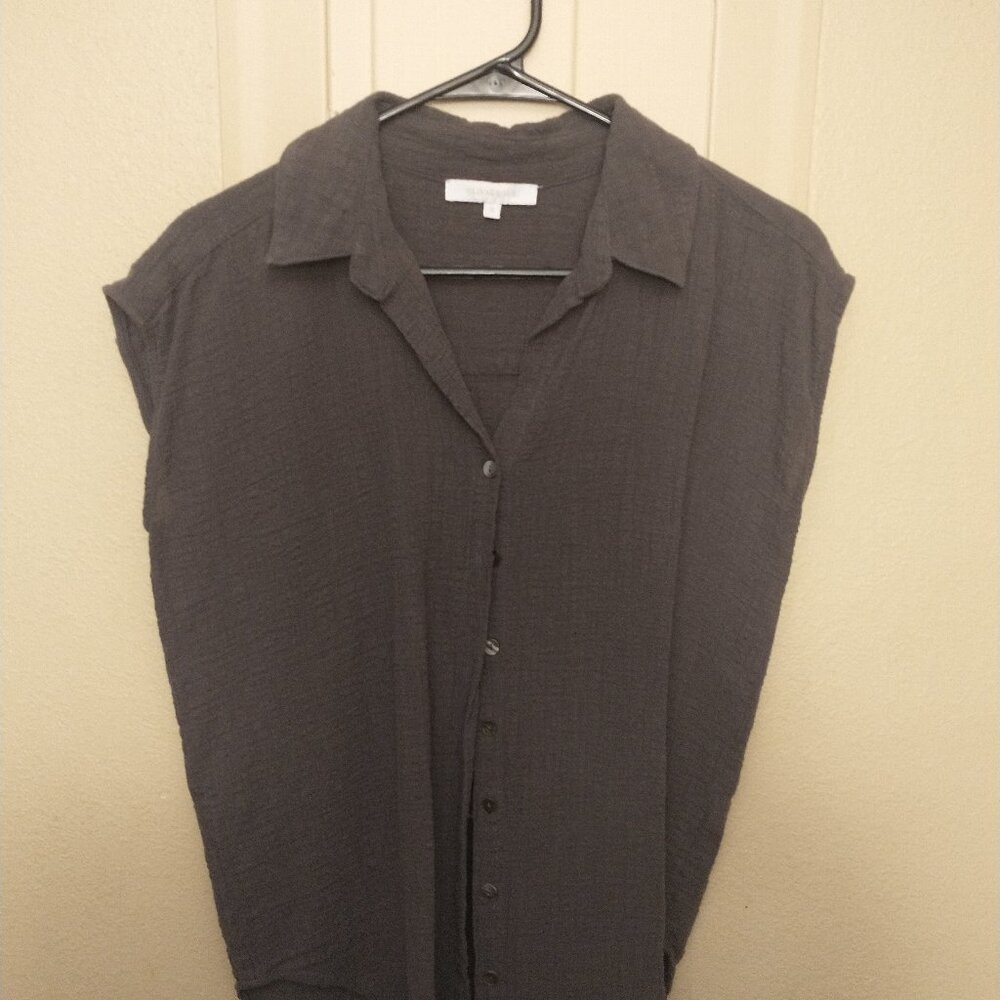 Oliviaceous Size Small Sleeveless Cotton Blend Button down tank for business
